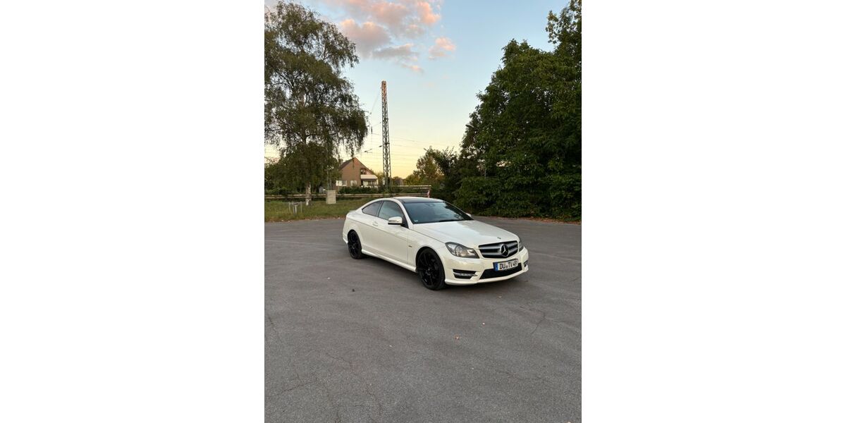 Mercedes-Benz C 250 289.000 km 10.500 &euro; Duisburg 47269