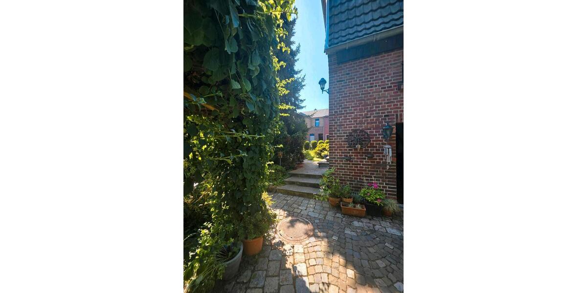 Doppelhaushälfte Krefeld Hüls - 390.000&euro; | Angebot:27081992