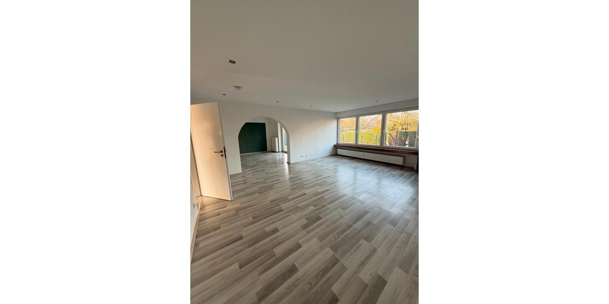 Großzügige 107m2 Erdgeschosswohnung mit Garten, Wesel-Blumenkamp 3 zimmer