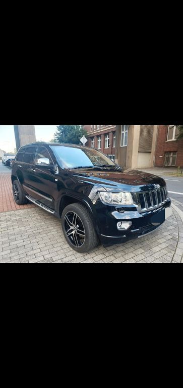 Jeep Grand Cherokee 184.450 km 11.900 € Mülheim 45479