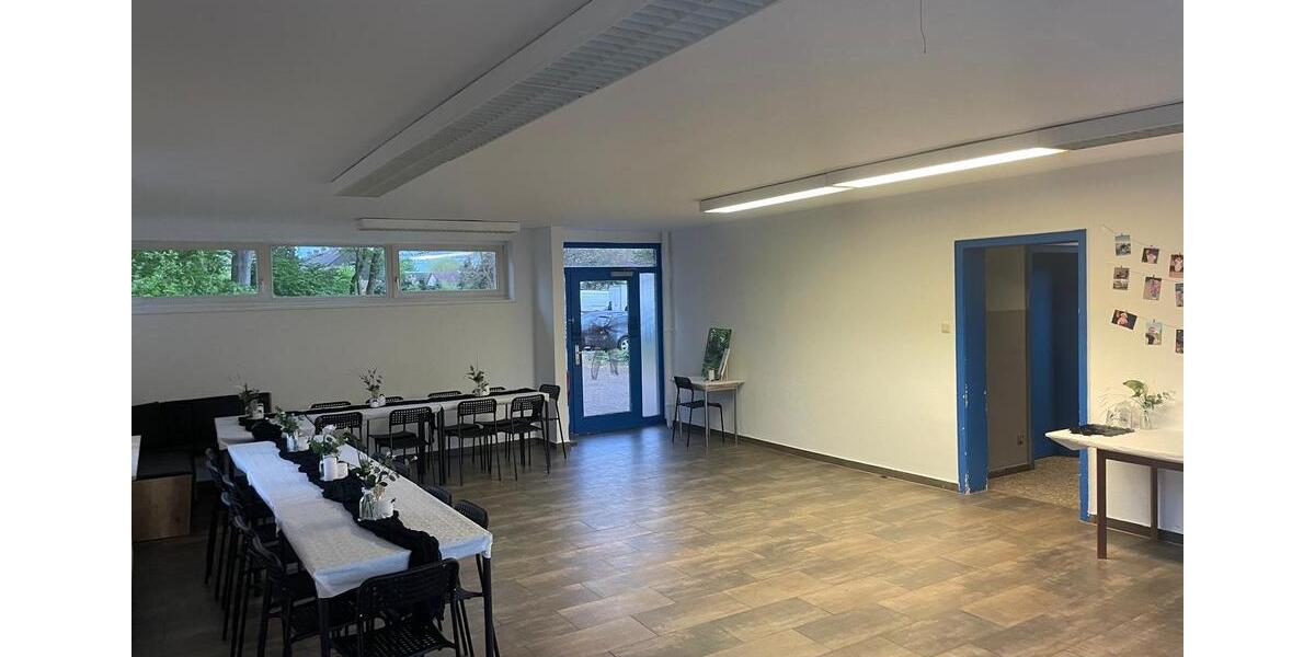 Feiern Sie Ihre Feste in unserem Vereinsheim! zimmer