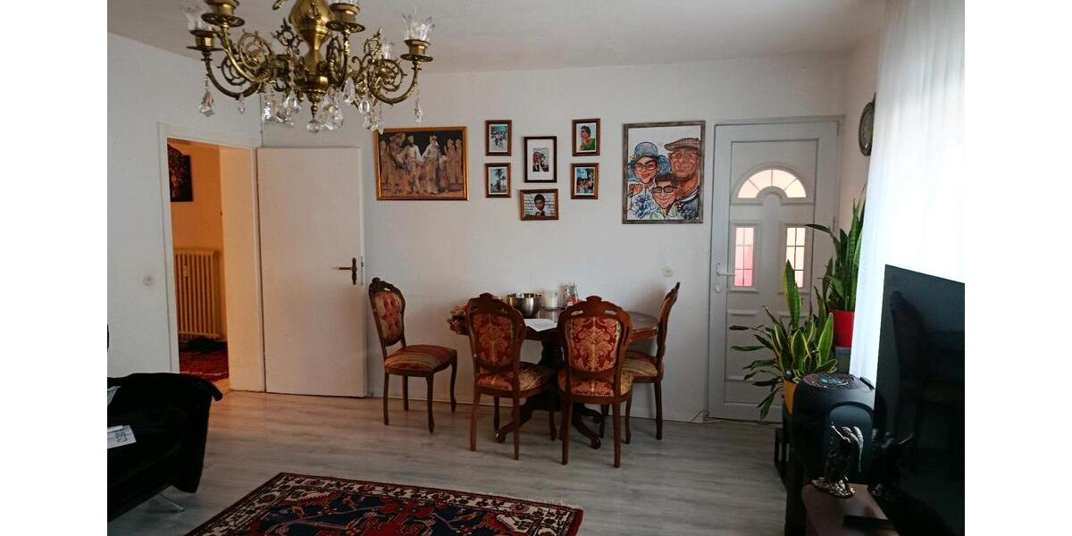 Erdgeschoßwohnung Duisburg Rheinhausen - 4 Zimmer, 95 m&sup2;, 1.100&euro; | Angebot:26384335