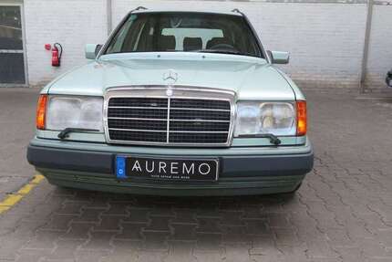 Mercedes-Benz 300 268.155 km 10.900 &euro; Düsseldorf 40233