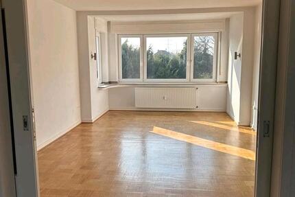 Wohnung Duisburg Hamborn - 4 Zimmer, 110 m&sup2;, 1.350&euro; | Angebot:26355251