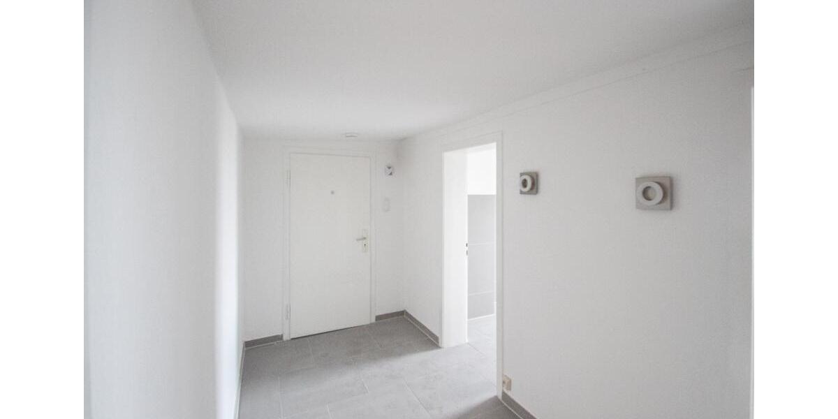 Dachgeschoßwohnung Bochum Wiemelhausen - 2.5 Zimmer, 40 m&sup2;, 445&euro; | Angebot:25380357