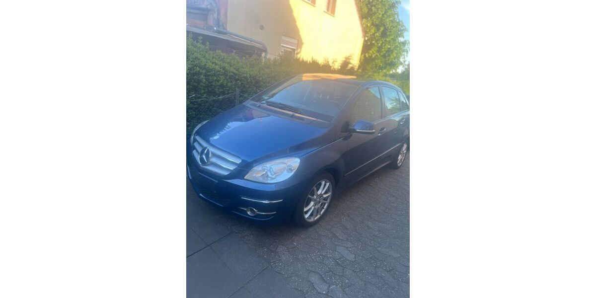 Mercedes-Benz B 200 158.000 km 4.500 &euro; Dinslaken 46535