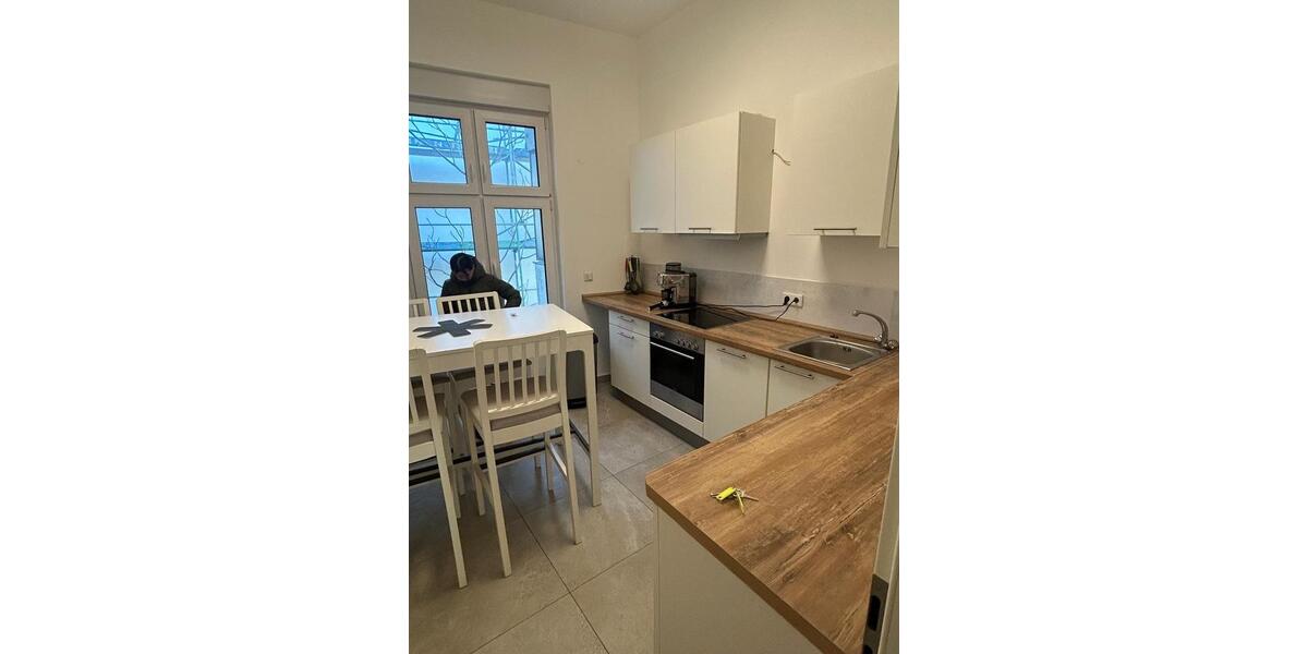 Möblierte 2 Zimmer Wohnung in Düsseldorf - zentrale Lage 40233 2 zimmer