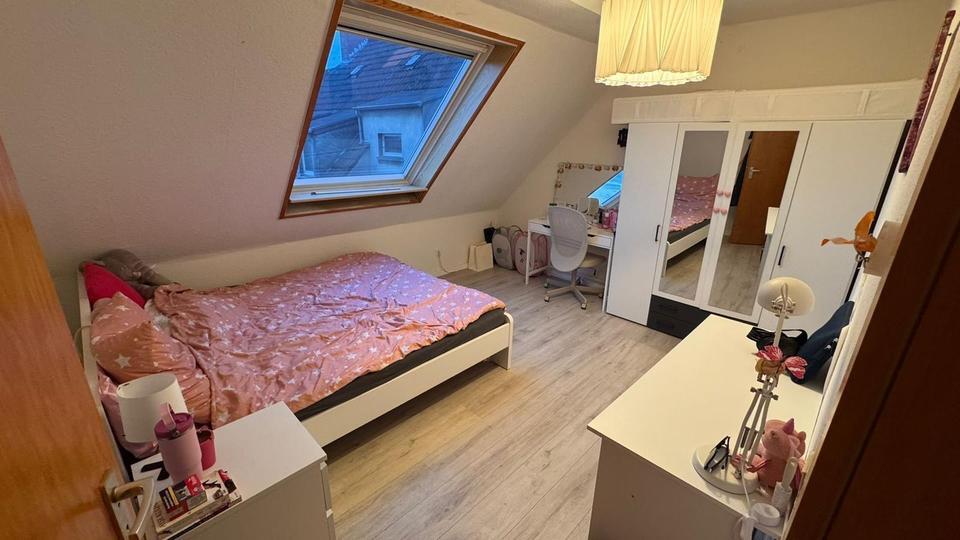Voll ausgestattete Maisonette-Wohnung zu vermieten zimmer