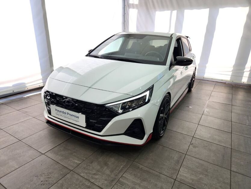 i20