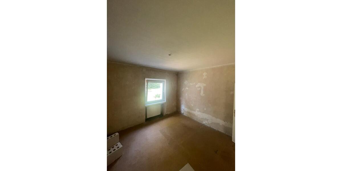 Freistehendes Haus, Tolle Nachbarschaft, großes Grundstück 13 zimmer