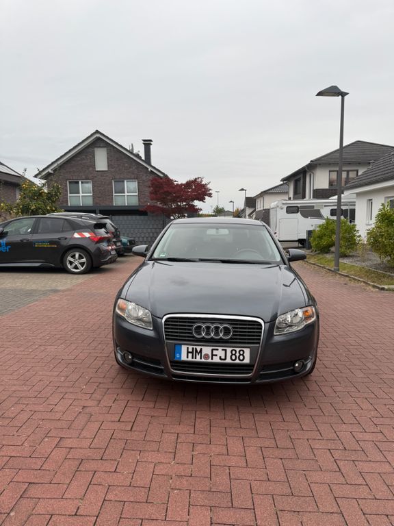 Audi A4 249.000 km 3.499 € Recklinghausen 45659