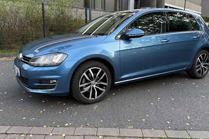 VW Golf 71.729 km 12.690 € Mülheim 45476