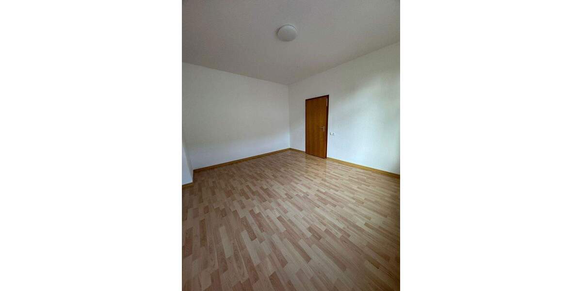 Etagenwohnung Gelsenkirchen Neustadt - 4 Zimmer, 103 m&sup2;, 732&euro; | Angebot:25654246