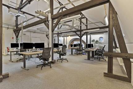 ATTRAKTIVE 204 m² GROßE BÜROFLÄCHE IN TRADITIONS-LIEGENSCHAFT 1 zimmer