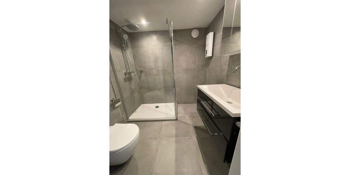 Wohnen am Duisburger Kaiserberg: großzügig aufgeteilte, vor 3 Jahren modernisierte 3- Zimmer-Wohnung (zwei Balkone). 3 zimmer