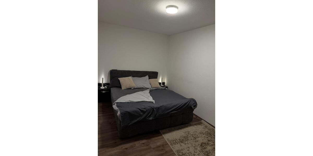 Etagenwohnung Düsseldorf Oberbilk - 3 Zimmer, 94 m&sup2;, 1.278&euro; | Angebot:26385455