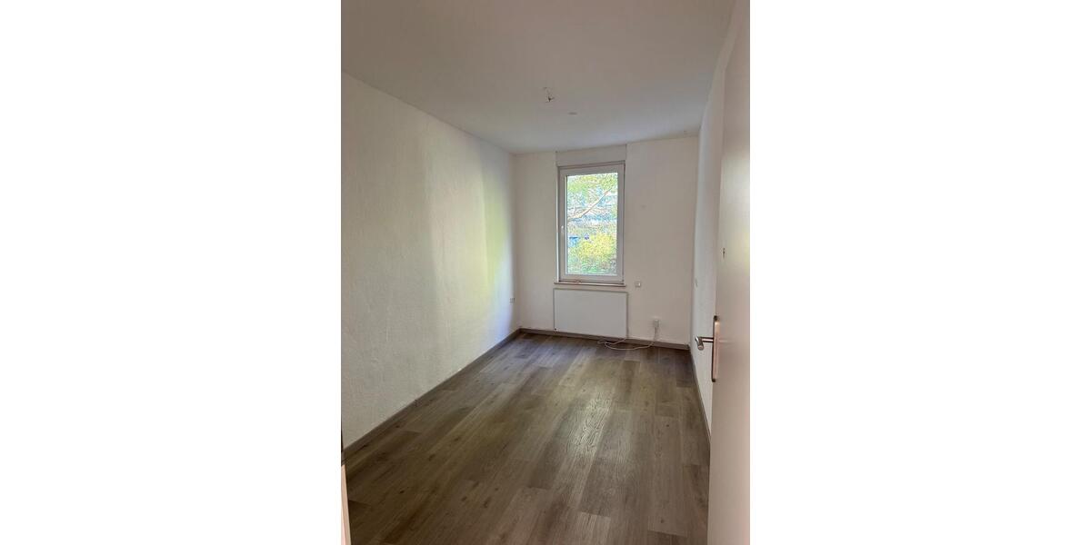 Etagenwohnung Essen Stadtbezirk VII - 3 Zimmer, 75 m&sup2;, 675&euro; | Angebot:26411560