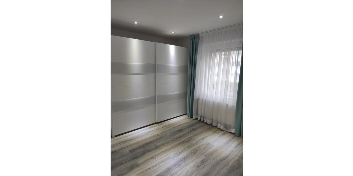 Etagenwohnung Mettmann - 2 Zimmer, 55 m&sup2;, 1.000&euro; | Angebot:25558957