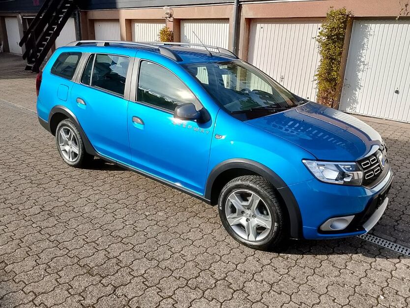 Dacia Logan 42.600 km 10.490 € Oberhausen 46045