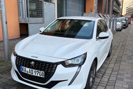 Peugeot 208 58.000 km 14.000 &euro; Düsseldorf 40221