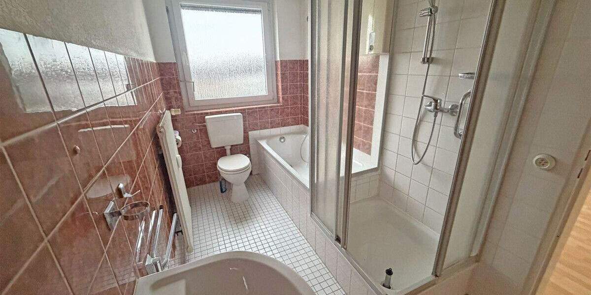 Etagenwohnung Duisburg Hochheide - 2 Zimmer, 71 m&sup2;, 139.900&euro; | Angebot:24358812