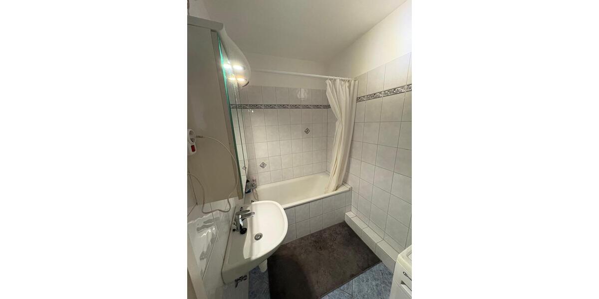 Hochparterre Krefeld Dießem - 3 Zimmer, 78 m&sup2;, 680&euro; | Angebot:26342988