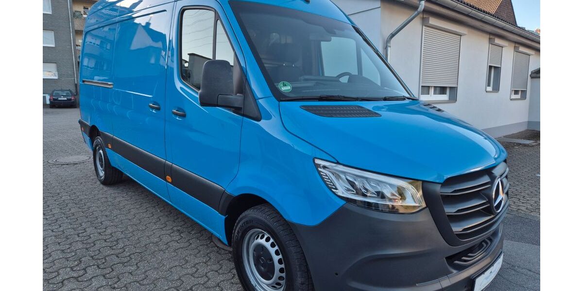 Mercedes-Benz Sprinter 200.000 km 26.399 &euro; Düsseldorf 40591