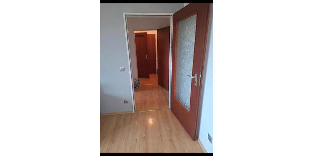 Schöne Wohnung in Oberhausen - Königshardt zu vermieten 1.5 zimmer