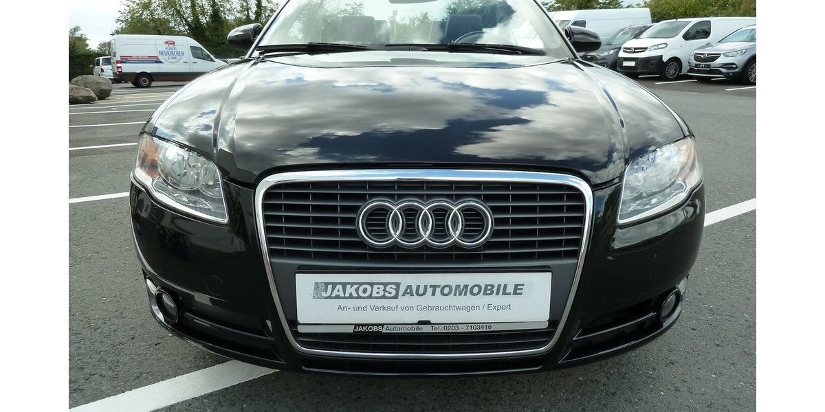 Audi A4 Cabrio 1.8 T Leder E-dach Navi kl. Mängel 161.000 km 4.900 &euro; Ratingen 40885