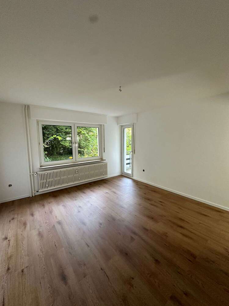 Wohnung zum Mieten in Duisburg 490 € 65.56 m²