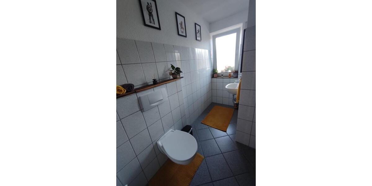 Doppelhaushälfte mit zwei Wohnparteien in guter Wohnlage 7 zimmer