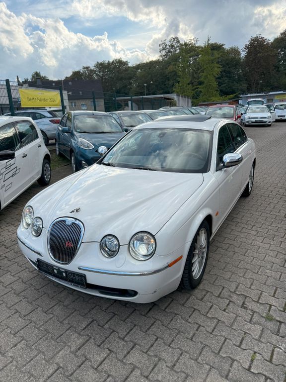 Jaguar S-Type 223.457 km 4.950 € Essen 45356