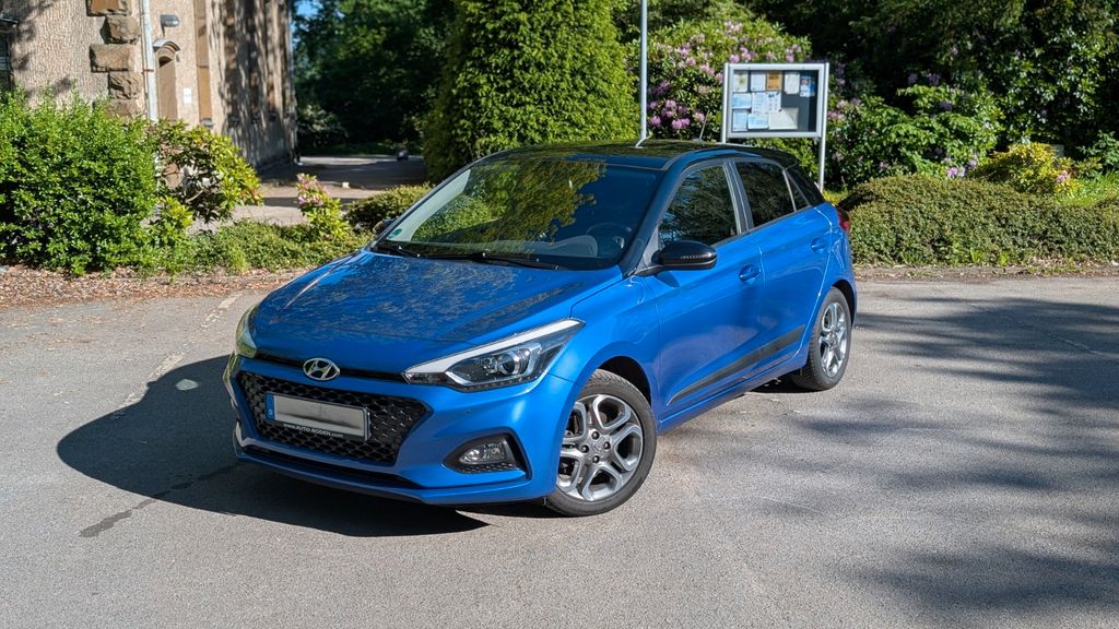 Hyundai i20 74.000 km 9.499 &euro; Essen 45239