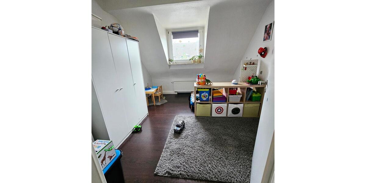 Dachgeschoßwohnung Essen Stadtbezirk II - 3 Zimmer, 65 m&sup2;, 920&euro; | Angebot:26312977