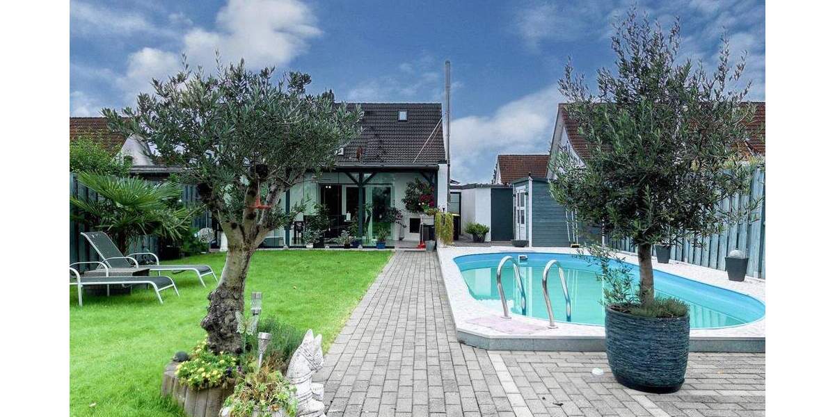 Design trifft Wohlgefühl - exklusiv modernisiertes Refugium mit Pool und Gartenidylle 3 zimmer