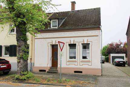 Haus Duisburg Essenberg - 5 Zimmer, 137 m&sup2;, 349.800&euro; | Angebot:26846237