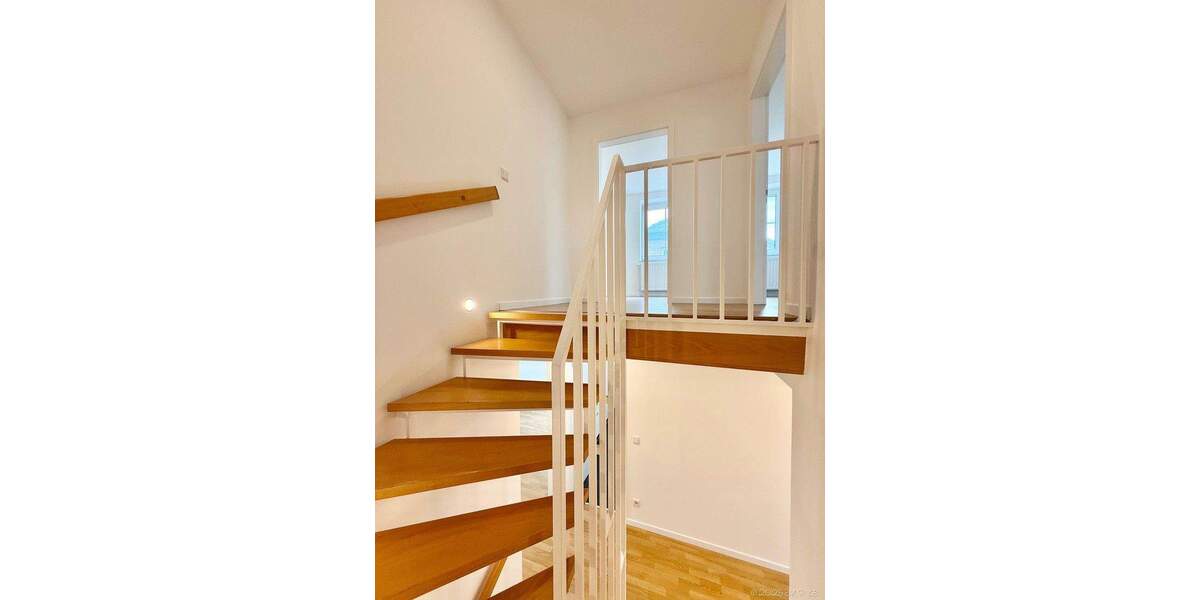 Doppelhaushälfte Düsseldorf Kaiserswerth - 8 Zimmer, 213 m&sup2;, 1.680.000&euro; | Angebot:25271300