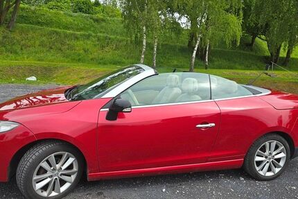 Renault Megane 187.111 km 7.999 &euro; Duisburg 47055