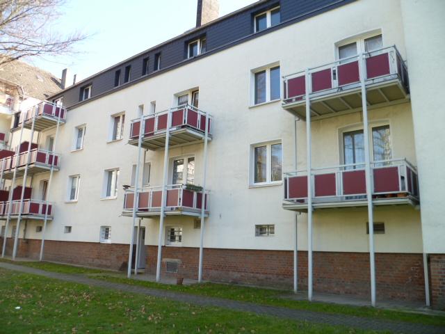 Etagenwohnung Duisburg Mittelmeiderich - 2.5 Zimmer, 68 m&sup2;, 414&euro; | Angebot:26234165