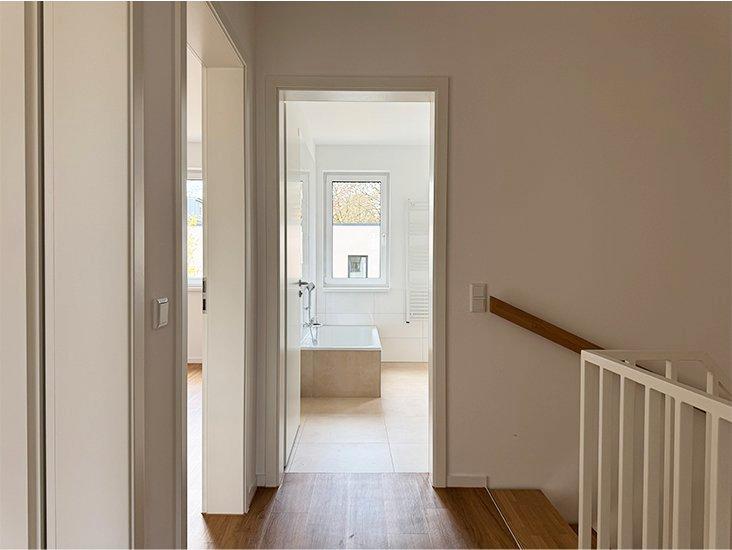 Reihenhaus Düsseldorf Flingern Süd - 4 Zimmer, 135 m&sup2;, 2.700&euro; | Angebot:26196887