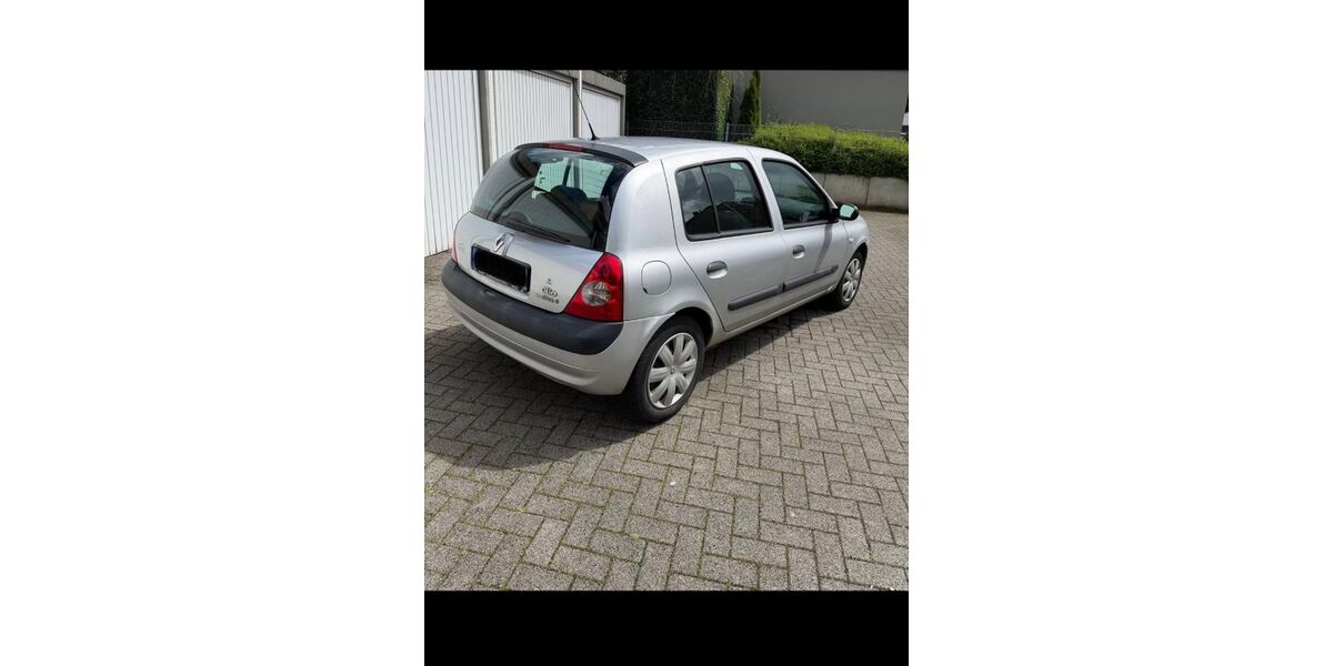Renault Clio 102.000 km 1.800 &euro; Duisburg 47139