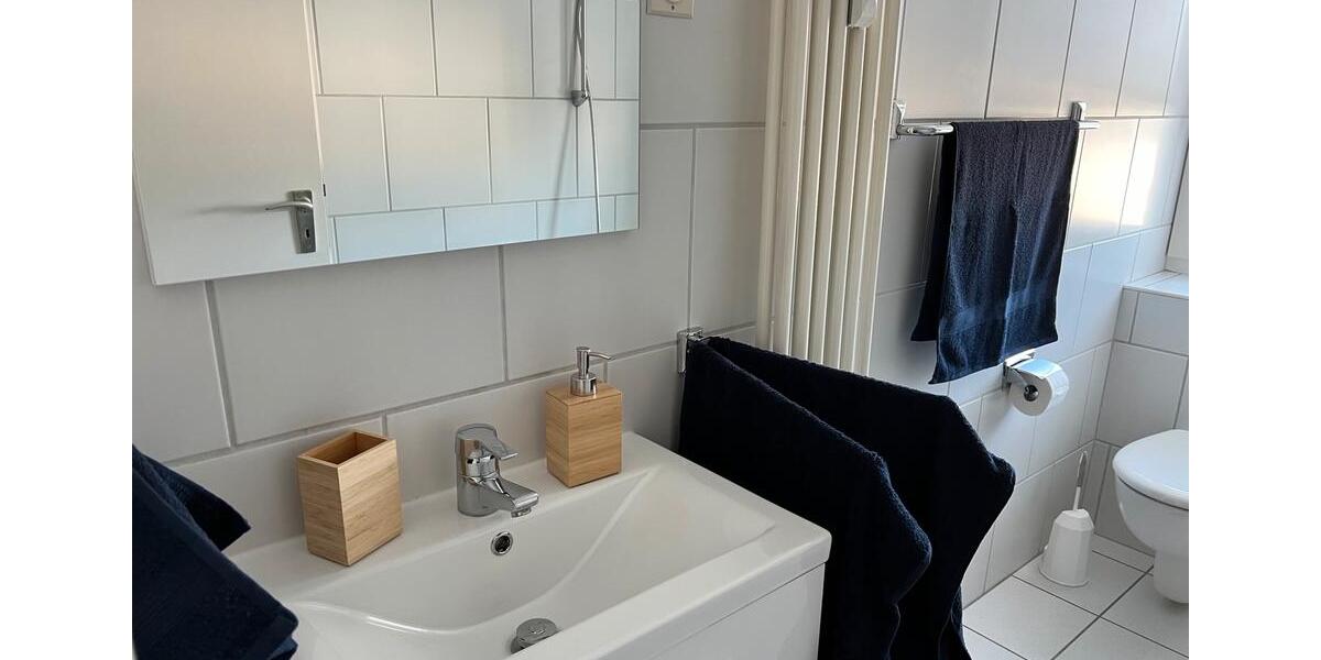 Etagenwohnung Düsseldorf Niederkassel - 2 Zimmer, 60 m&sup2;, 1.850&euro; | Angebot:26374085