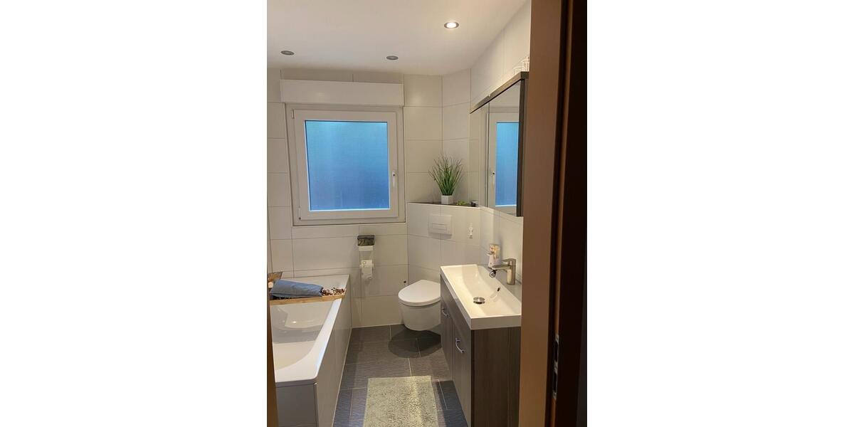 Charmante Doppelhaushälfte mit viel Platz in ruhiger Lage 6 zimmer