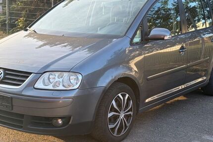VW Touran 290.000 km 1.800 &euro; Oberhausen 46149