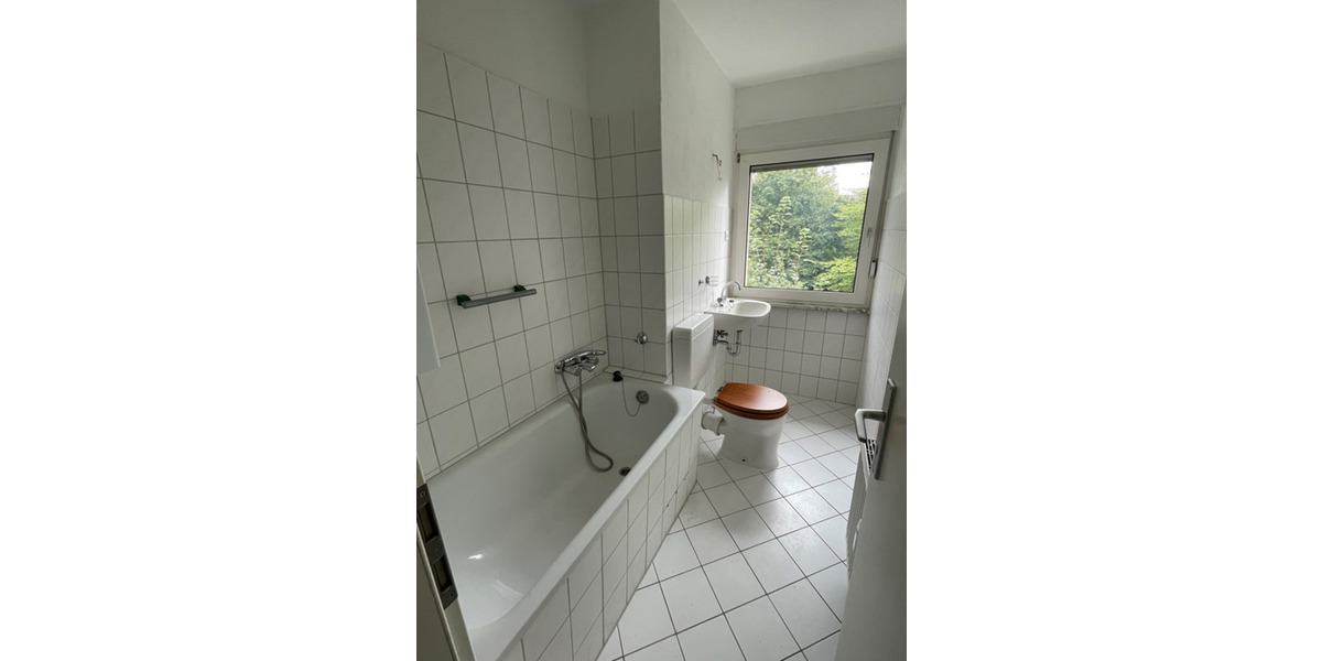 Erdgeschoßwohnung Duisburg Huckingen - 2 Zimmer, 55 m&sup2;, 509&euro; | Angebot:26180116