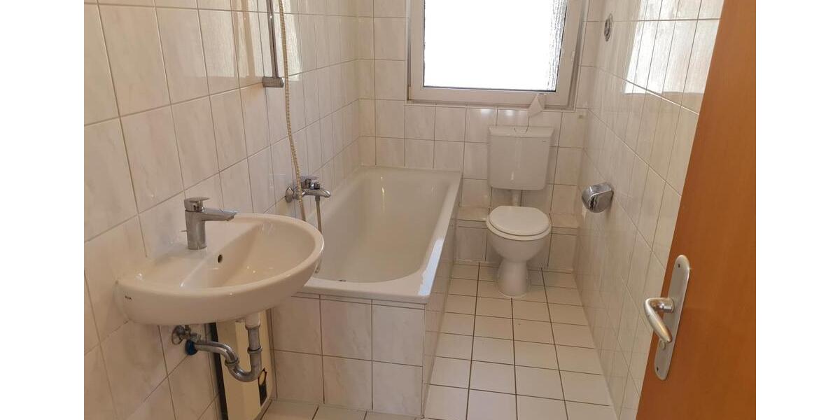 Etagenwohnung Duisburg Hamborn - 4 Zimmer, 68 m&sup2;, 530&euro; | Angebot:26145155
