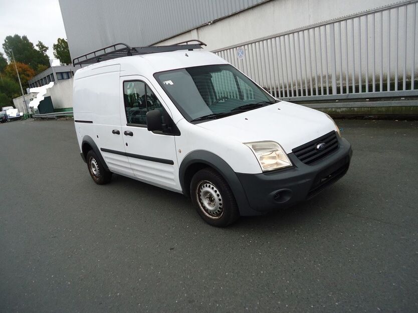 Ford Tourneo Connect 214.647 km 3.700 € Essen 45144