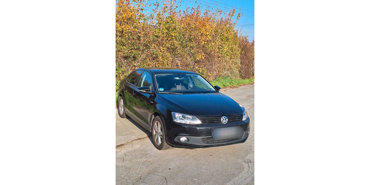 VW Jetta 120.200 km 6.850 &euro; Hünxe 46569