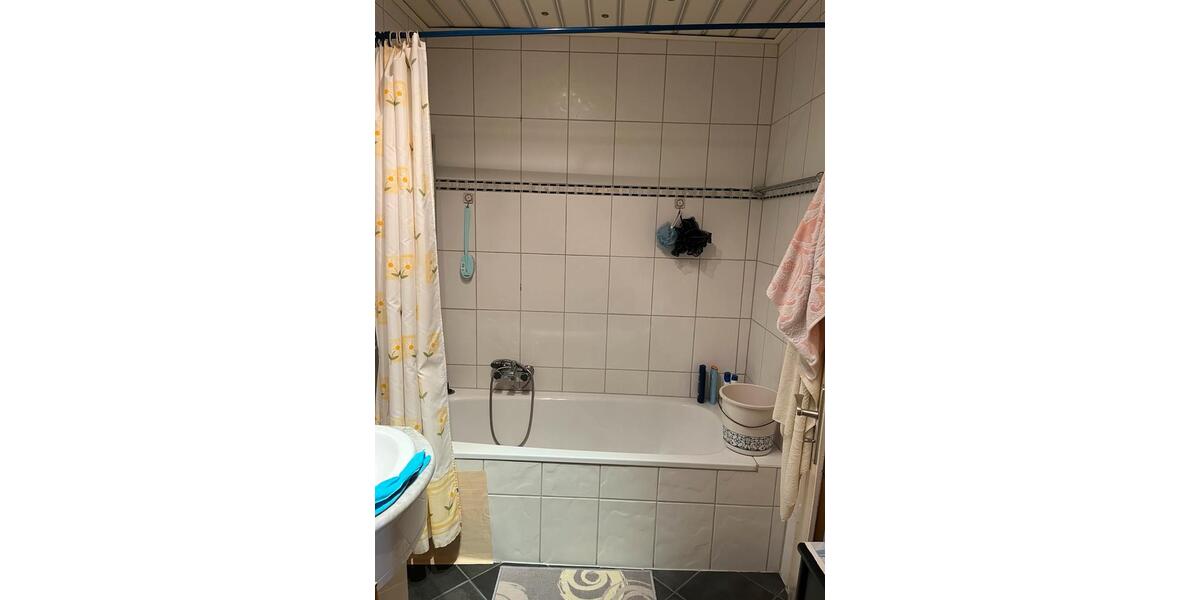 Etagenwohnung Gelsenkirchen Gelsenkirchen-Mitte - 1 Zimmer, 49 m&sup2;, 350&euro; | Angebot:26113497