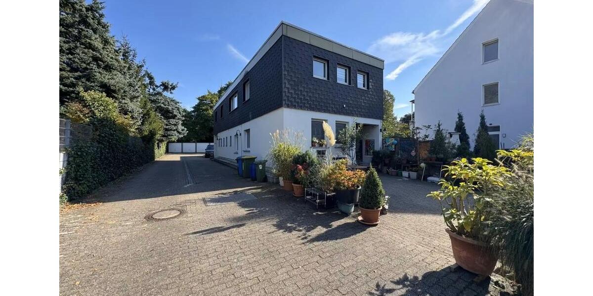 Freistehendes 2-3 Familienhaus in Oberhausen Sterkrade Alsfeld 12 zimmer
